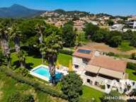 Vente Maison/villa 8 pièces — photo 2