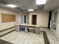Vente Boutique/Local commercial 2 200 m&sup2; — photo 4
