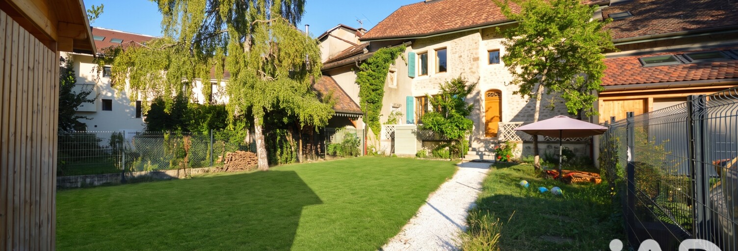 Maison 8 Pièces 315 m² à vendre à Gex (01170)