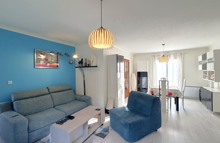 CAEN MAISON D'HABITATION DE 8 PIECES PRINCIPALES A VENDRE — photo 2