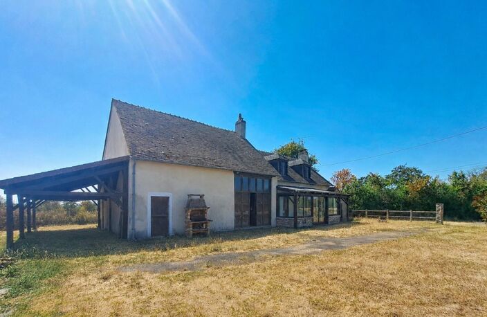 Vous recherchez le calme, la nature et un cadre de vie paisible ? Cette propriété au beau potentiel n'attend plus que vous ! — photo 2