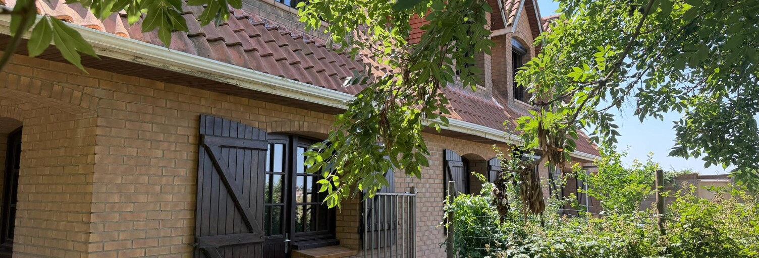 Maison 8 Pièces 215 m² à vendre à Looberghe (59630)