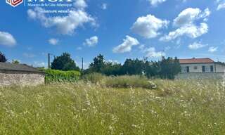 Terrain  930 m² à vendre à Forges (17290)