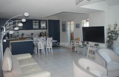 Appartement à vendre 4 pièces GUJAN MESTRAS (33) — photo du bien