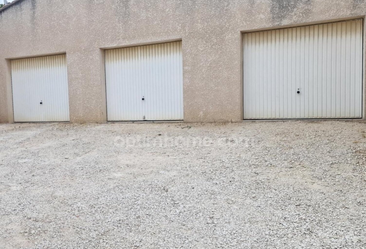T2 type haut de villa avec 2 places de parking! — photo 1