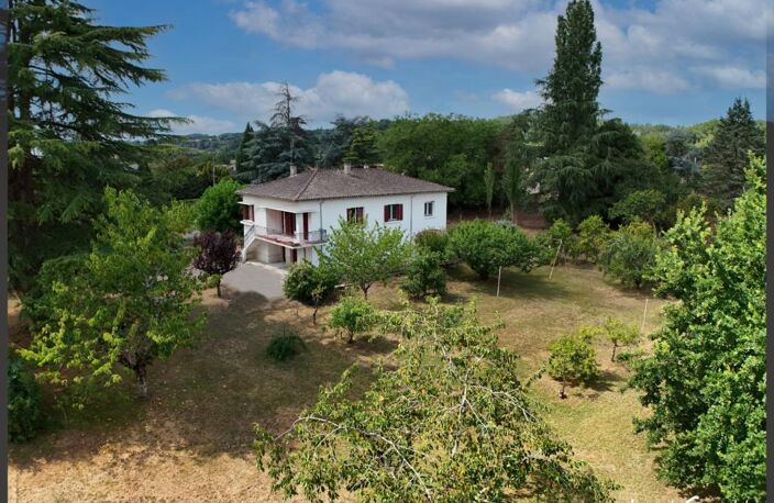 Maison à vendre 9 pièces d’environ 188 m² 7 chambres avec garage à Port-Sainte-Foy-et-Ponchapt (24) — photo 2