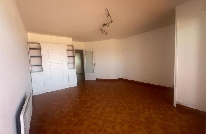 Appartement F1 à Louer à l'année — photo 4