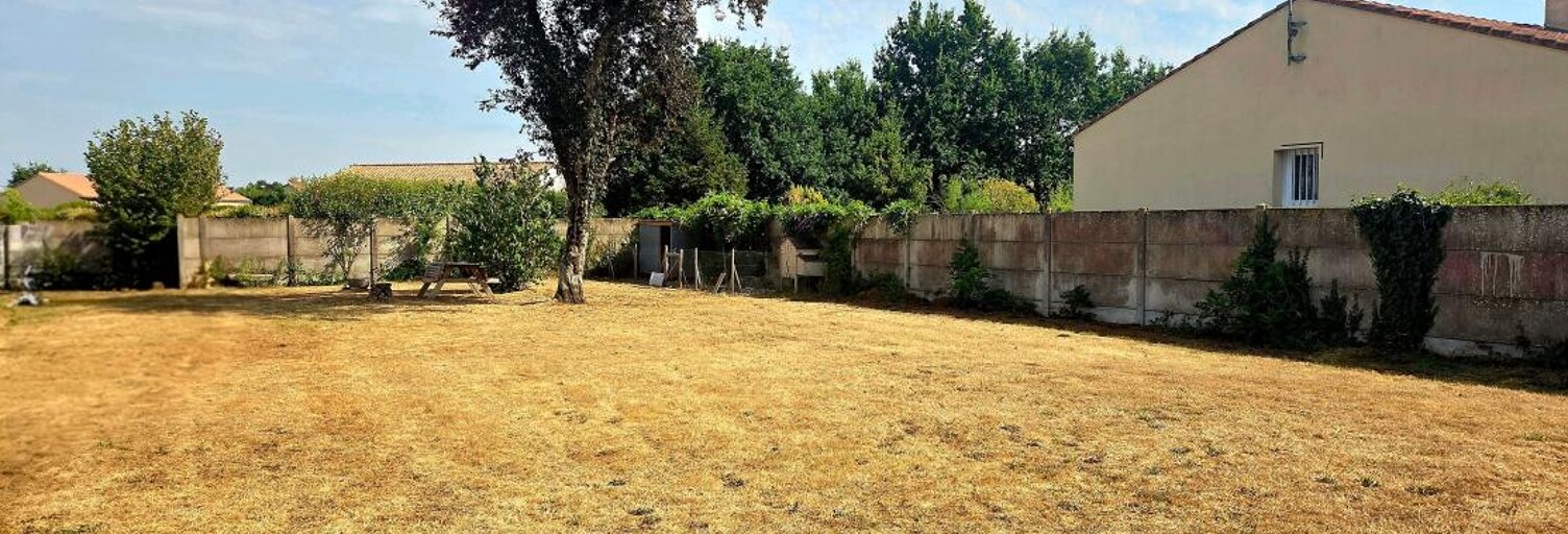 Terrain  437 m² à vendre à Montréverd (85260)