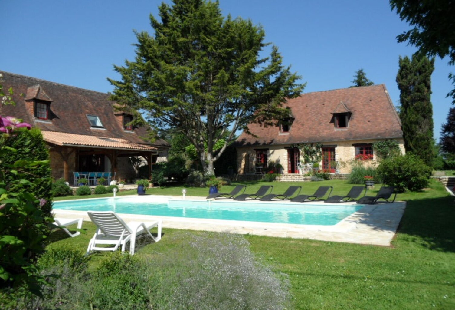 Propriete à vendre 15 pièces LA DOUZE (24) — photo 1