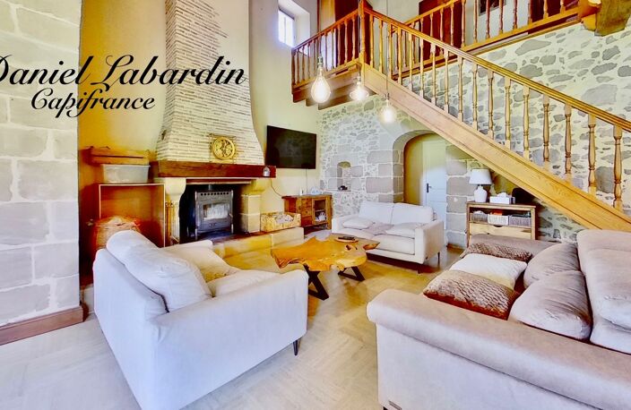 Demeure en pierre - 4 chambres - TERRAIN 6785m2 - — photo 5