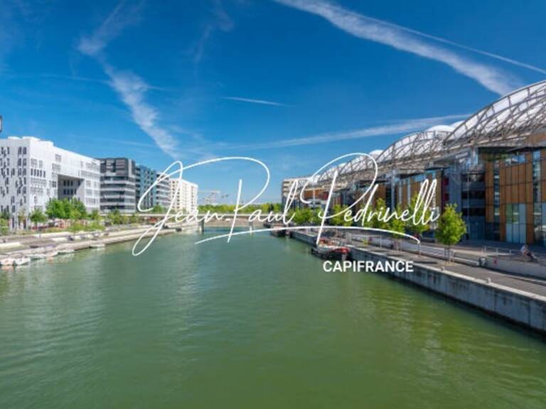 SOUS OFFRE - Appartement 1 pièce LMNP cœur Lyon Confluence 6,1 % BRUT • 4 % NET • Fiscalité neutralisée — photo 1