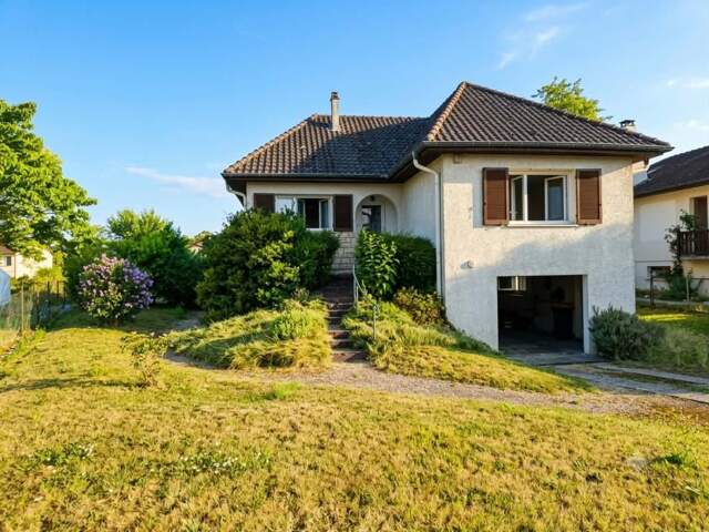 Maison familiale 204 m² avec 4 chambres, terrasse, jardin et sous-sol complet à Revigny-sur-Ornain — photo du bien