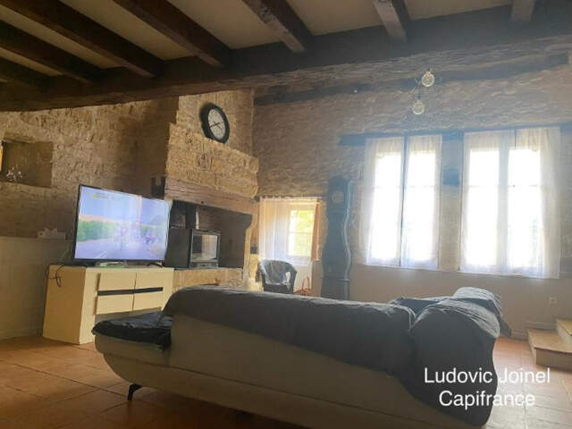 Maison de caractère 145m2 à vendre 5 pièces SAINT SULPICE D'EXCIDEUIL (24) — photo du bien