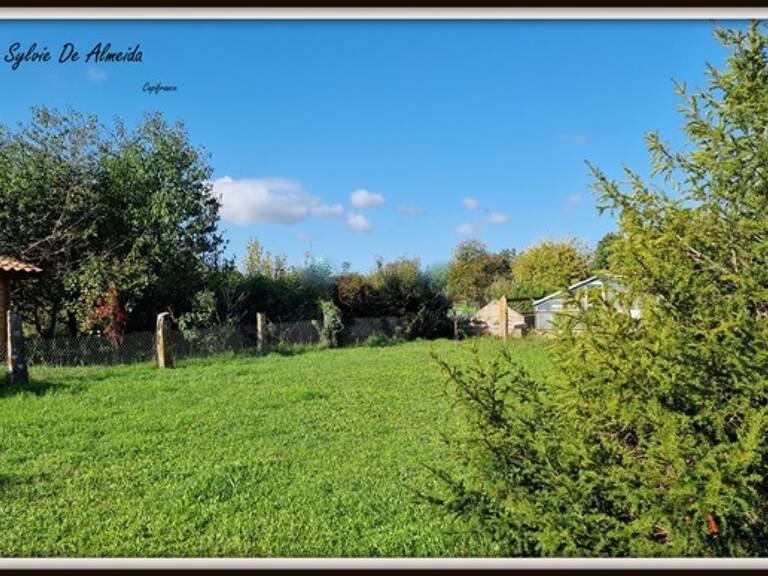 Maison à vendre 8 pièces REYSSOUZE (01) proche PONT DE VAUX 180 m², dépendance 150 m², carport 68 m², terrain clos 1690m² — photo 1