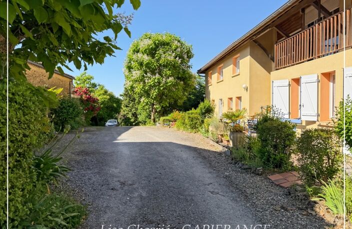 Propriété aux multiples possibilités : 2 maisons, studio et dépendances sur 3 007 m², proche de NOGARO (32) — photo 2