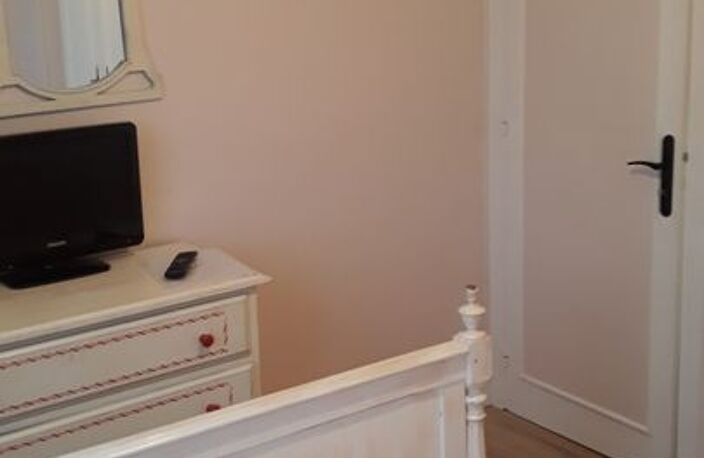 Chambre de 9m2 à louer sur Royan — photo 2