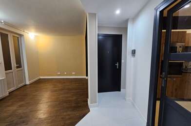 Appartement 4 pièces 830 €