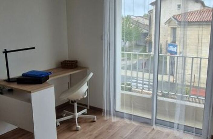 Chambre de 14m2 à louer sur La Couronne — photo 3