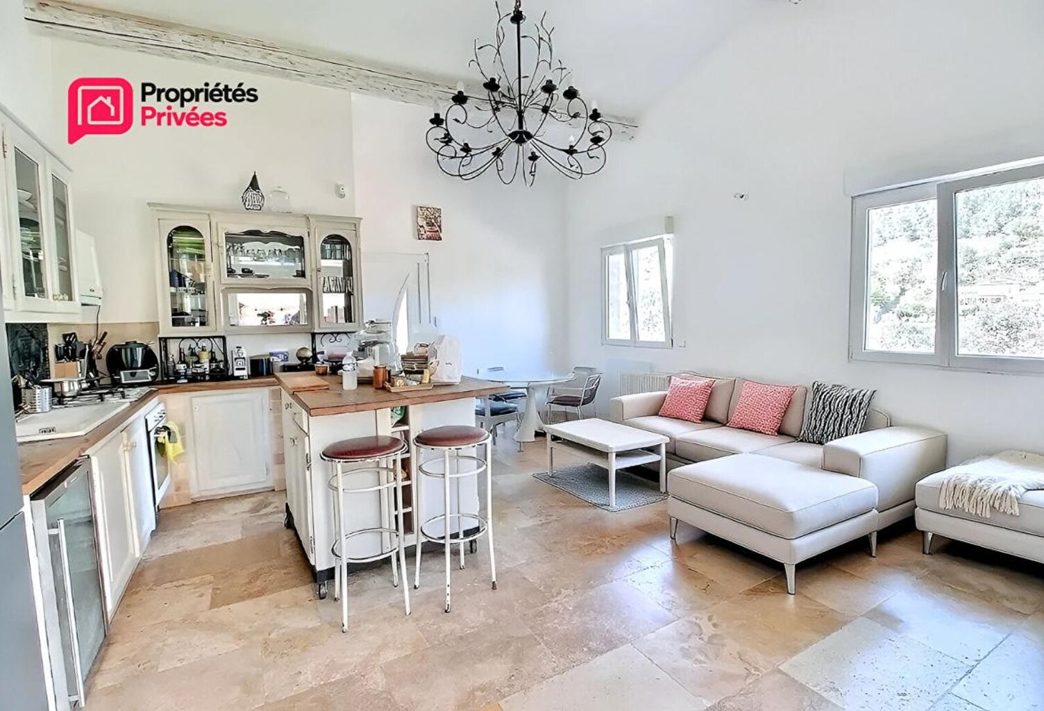 Villa Uzes 4 pièce(s) 78 m2 , 6 minutes d'Uzès ? Exclusivité ? Villa contemporaine de 2019 avec vue dominante — photo 1