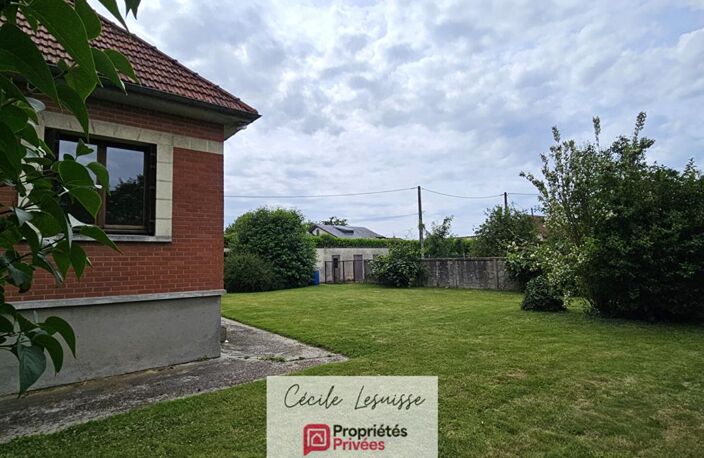 Pavillon sur sous-sol complet avec dépendances et garages — photo 3