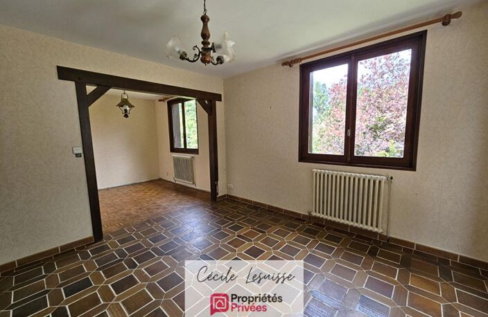 Pavillon sur sous-sol complet avec dépendances et garages — photo 4