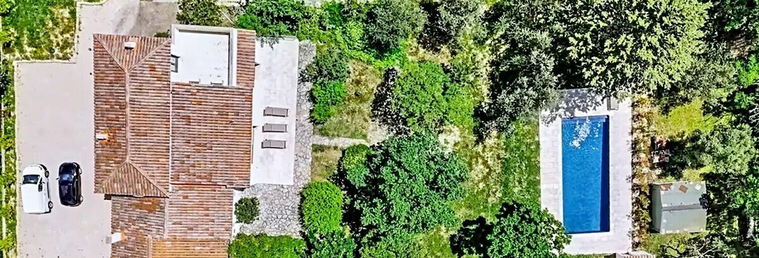 Maison 9 Pièces 294 m² à vendre à Uzès (30700)