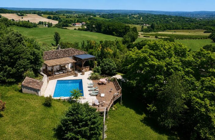 À LOUER À L’ANNÉE – MAGNIFIQUE PROPRIÉTÉ DE CARACTÈRE — photo 3