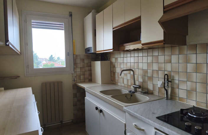 Appartement T3 Ascenseur et stationnement privé — photo 3