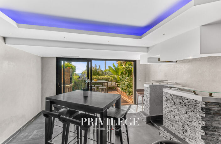 Golfe-Juan -- Appartement de 120 m2 avec terrasse plein sud d — photo 5