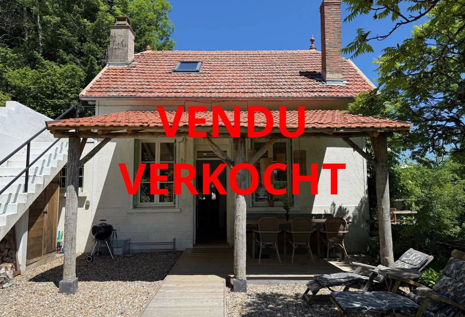 Maison rénovée avec vue imprenable à vendre en Bourgogne — photo 1