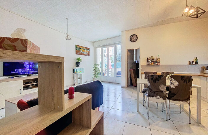 NICE CALIFORNIE, À DEUX PAS DE LA MER, UN DUPLEX ATYPIQUE AVEC 100 M² DE JARDIN — photo 5