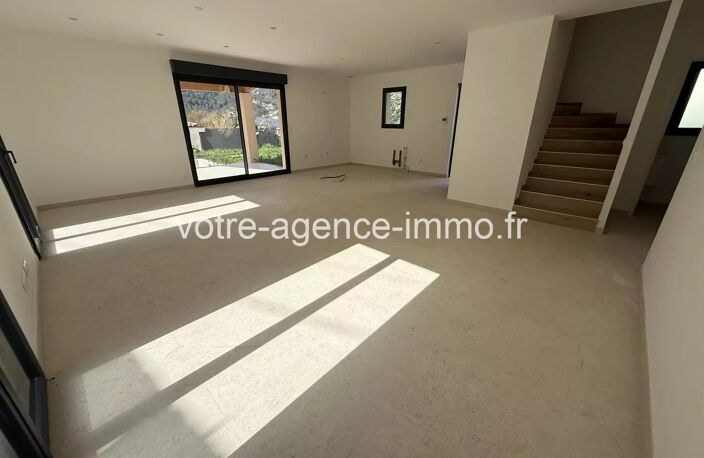 Tourrette-Levens Maison avec piscine, 5 pieces. — photo 3