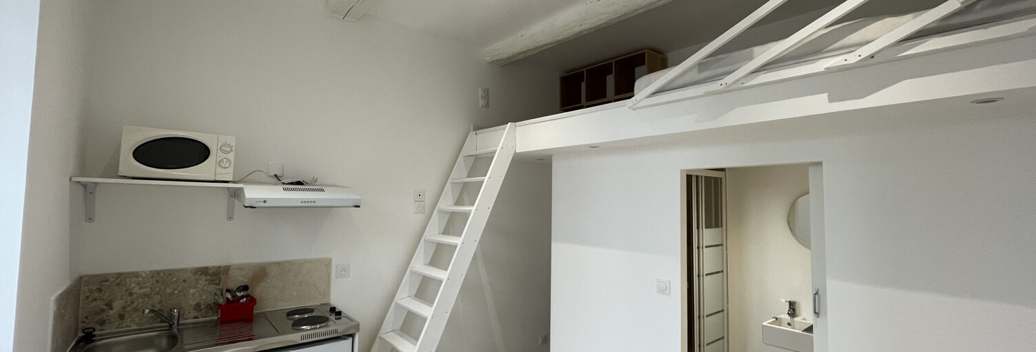 Appartement 1 Pièce 14 m² à louer à La Roque-d'Anthéron (13640)