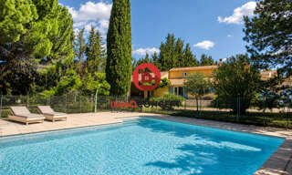 Maison 8 Pièces 250 m² à vendre à Pujaut (30131)