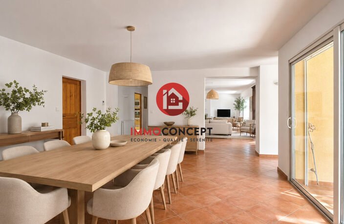 Villa familiale au coeur d'un parc arboré avec piscine — photo 3