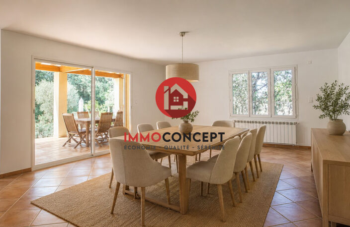 Villa familiale au coeur d'un parc arboré avec piscine — photo 4