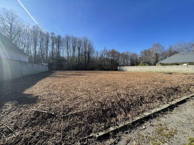 TERRAIN A BATIR 1000 M² SUD DE TARBES — photo du bien