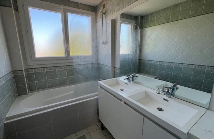 APPARTEMENT DE TYPE 4 75 M² AVEC CAVE ET GARAGE PRIVATIF — photo 5