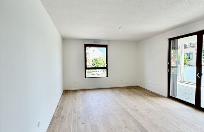 Vente appartement 3 pièces 65 m² Mulhouse (68200) — photo 2
