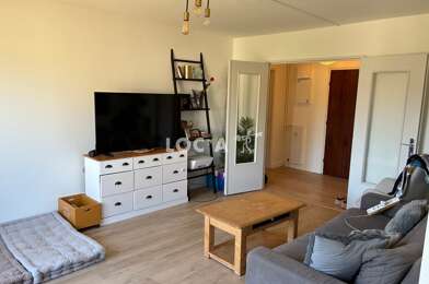Appartement 3 pièces 850 €