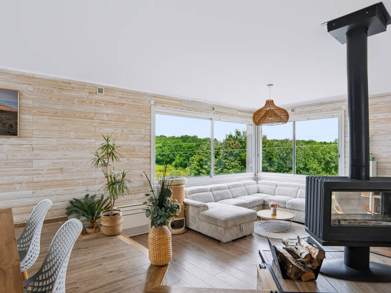 Maison - 189m2 - 6 pièces — photo 1