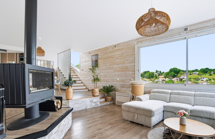 Maison - 189m2 - 6 pièces — photo 2