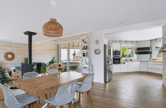Maison - 189m2 - 6 pièces — photo 3