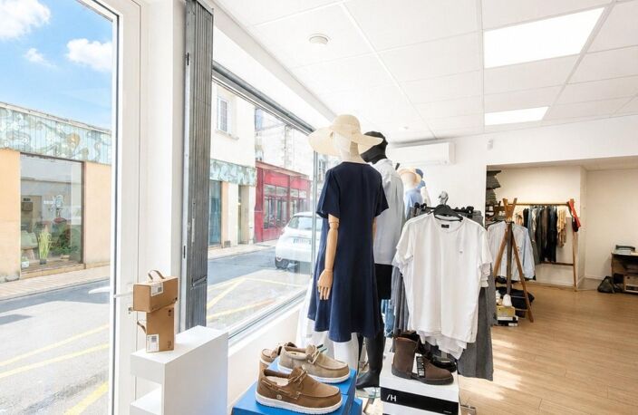 FONDS DE COMMERCE  PRÊT-À-PORTER HOMME  CENTRE-VILLE TONNEINS — photo 2