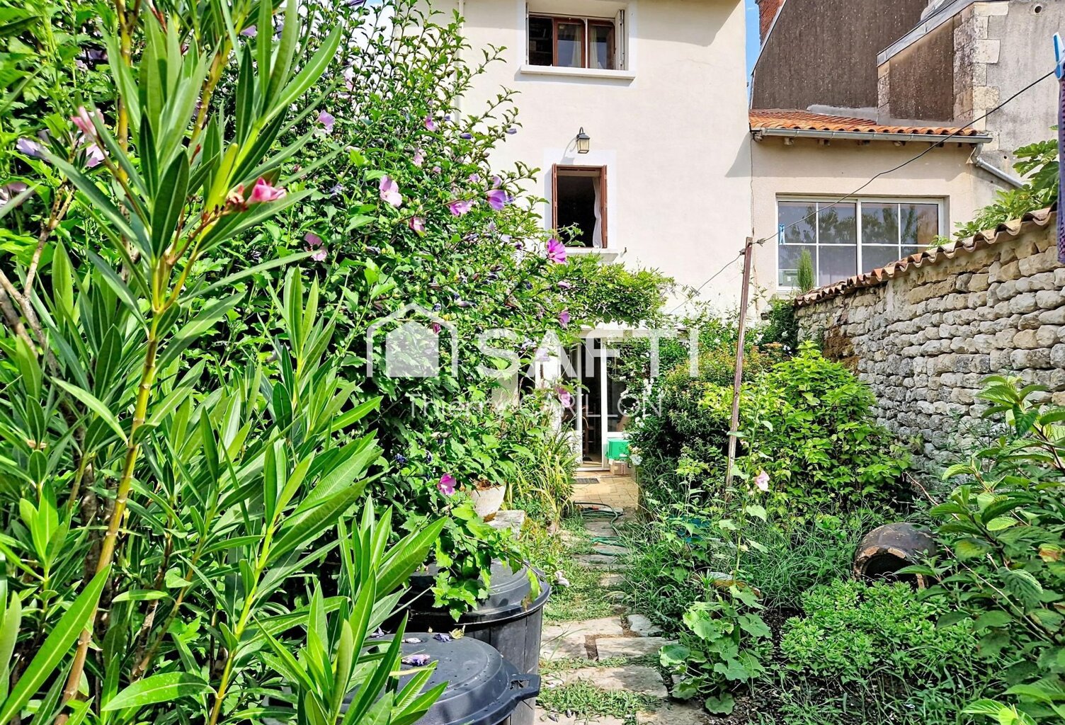 Maison familiale cœur de ville — photo 1