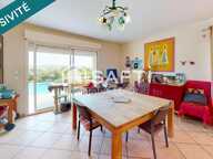 Maison familiale avec piscine et grand terrain. — photo 4