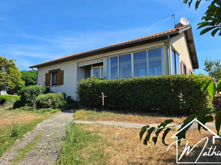 Maison avec vue, grand terrain et beau potentiel — photo 1