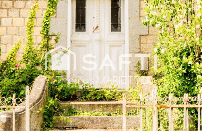 Maison en pierre de caractère à restaurer de 130 m² avec 4 chambres, toiture récente, double vitrage, combles aménageables et jardin. Secteur calme à Larchamp, à 50 min de la mer. Fort potentiel ! — photo 3
