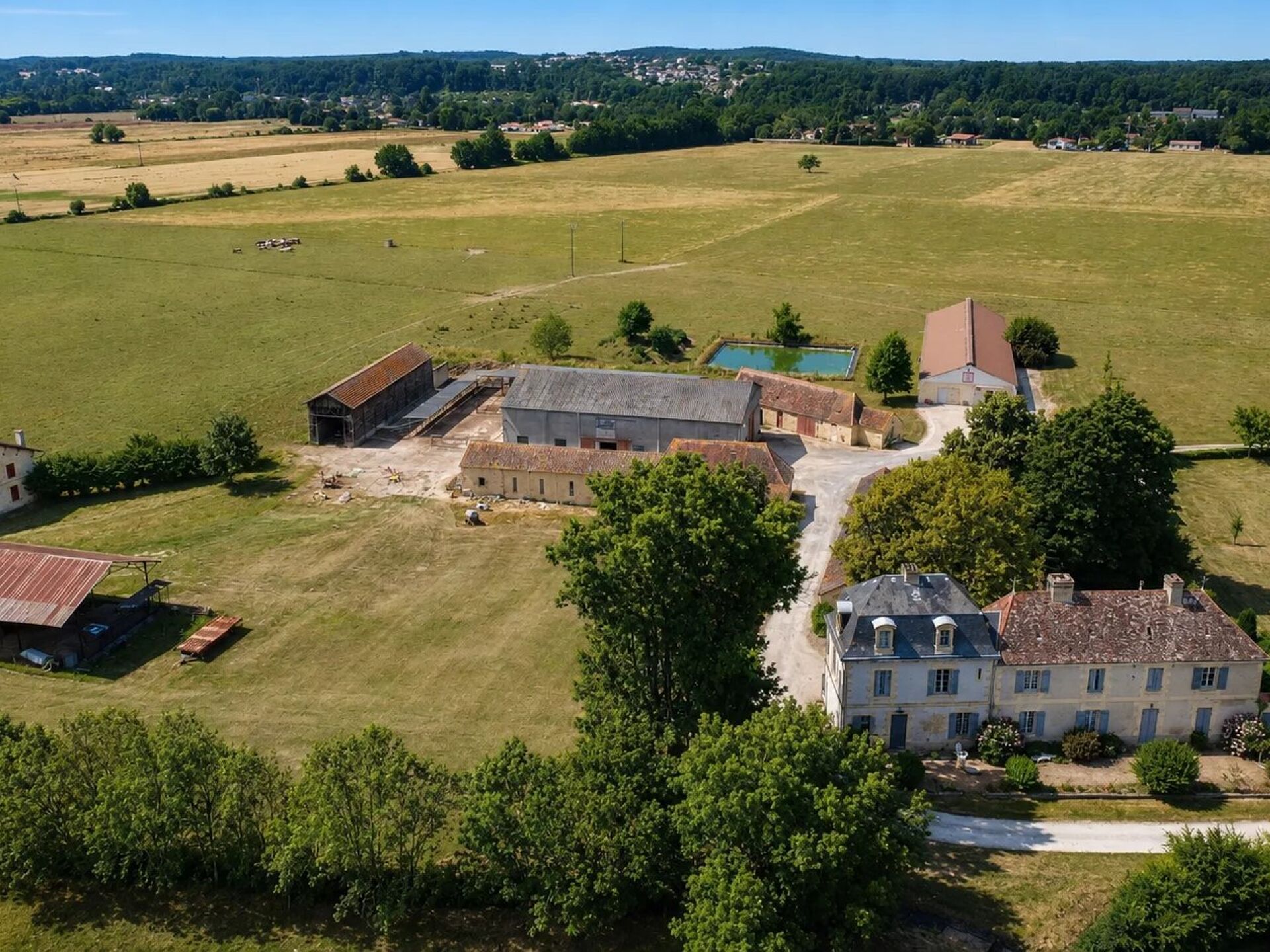 Maison 10 pièces 310 m² · à Bergerac · 310 m² · 880 000 €