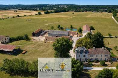 Maison 10 pièces 880000 €